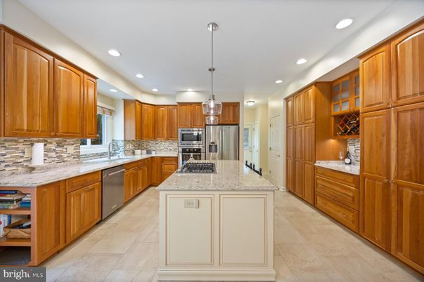 Interior, Kitchen, Pendant Lights, Recessed Lighting, Stainless Steel Appliances