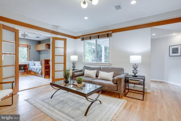 Bedroom, Interior, Living room, Recessed Lighting, Wood Texture Flooring