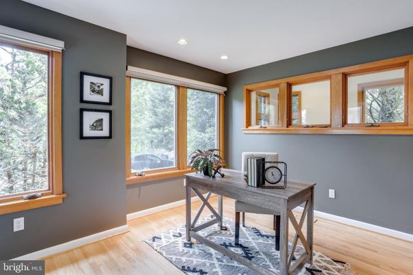 Home Office, Interior, Recessed Lighting, Wood Texture Flooring