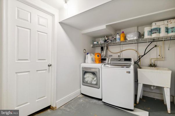 Interior, Washer
