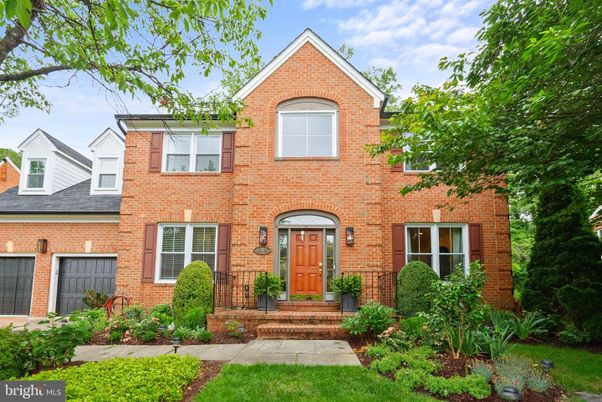 Exterior, Facade, Brick Facade, Brick Traditional