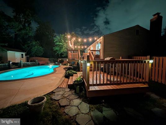 Exterior, Pool