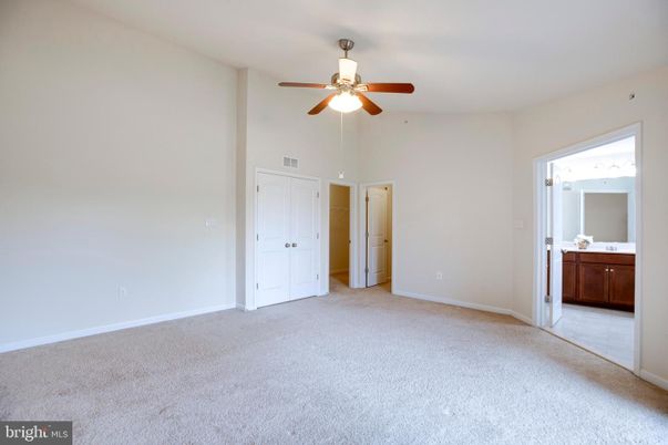 Bathroom, Empty room, Interior