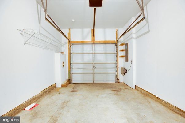 Garage, Interior