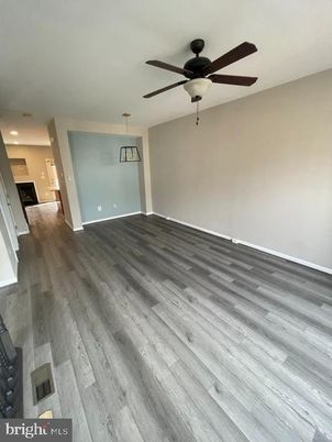 Empty room, Interior, Pendant Lights, Recessed Lighting, Wood Texture Flooring