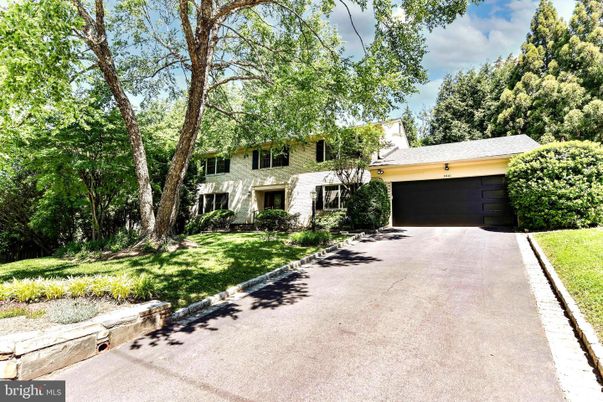 Attached, Backyard, Exterior, Facade, Georgian