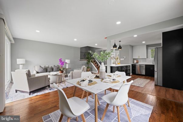 Dining room, Interior, Kitchen, Living room, Pendant Lights, Recessed Lighting, Wood Texture Flooring