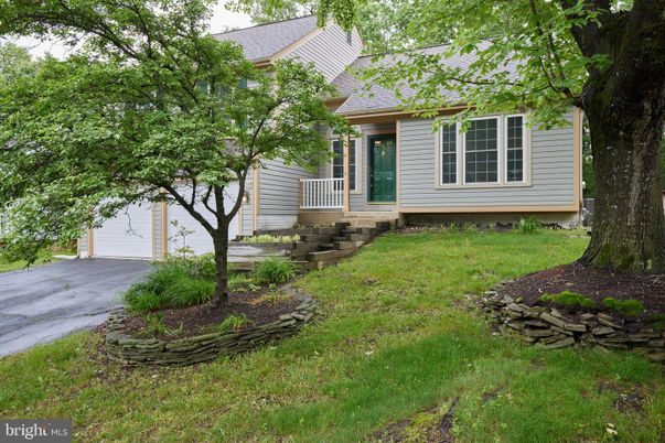 Attached, Backyard, Exterior, Facade, Cape Cod