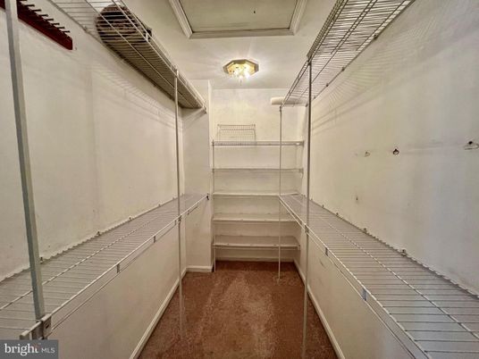 Interior, Walk-in Closets