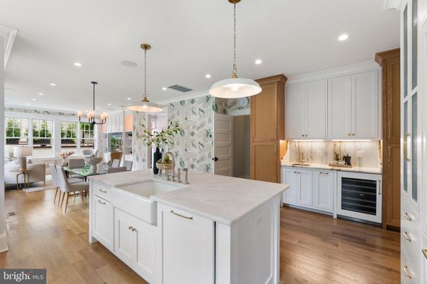 Dining room, Interior, Kitchen, Pendant Lights, Recessed Lighting, Wood Texture Flooring