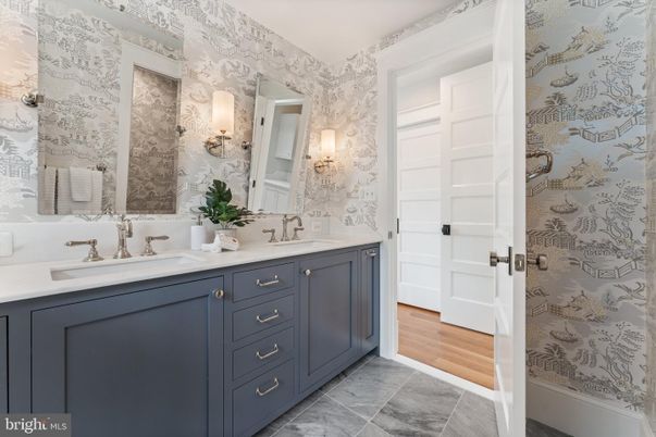 Bathroom, Dual Sink Vanities, Interior, Wood Texture Flooring