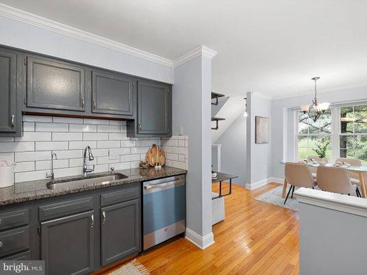 Dining room, Interior, Kitchen, Pendant Lights, Wood Texture Flooring