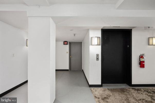 Elevator, Interior