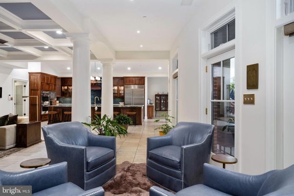 Interior, Kitchen, Living room, Recessed Lighting, Stainless Steel Appliances