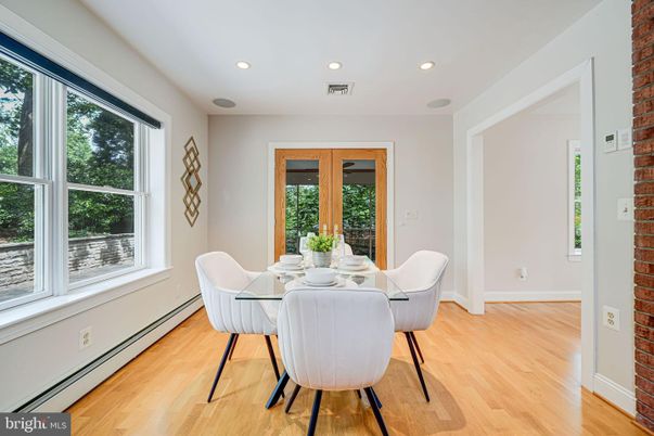 Dining room, Interior, Recessed Lighting, Stone Walls, Wood Texture Flooring