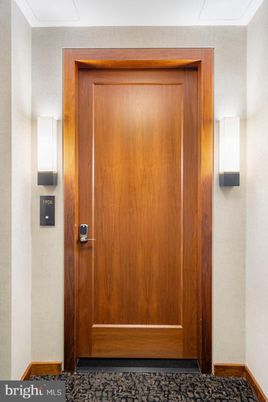Elevator, Interior