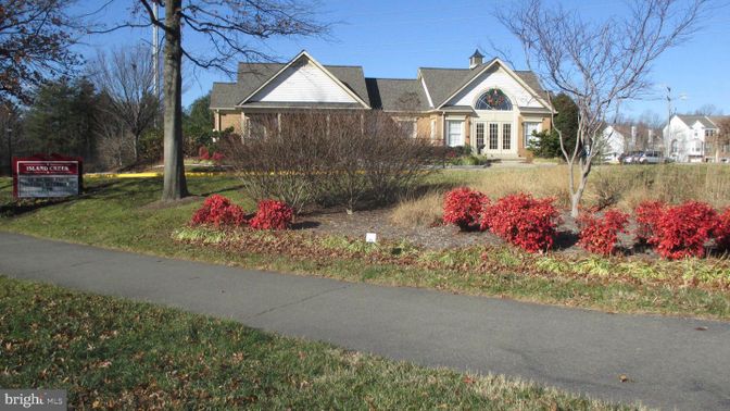 Backyard, Exterior, Facade, French Provincial