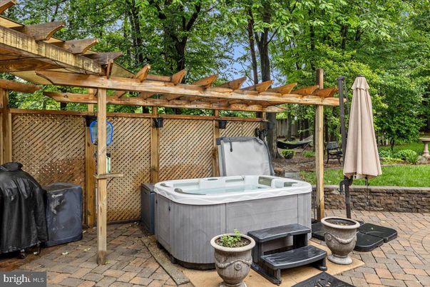 Exterior, Hot Tub