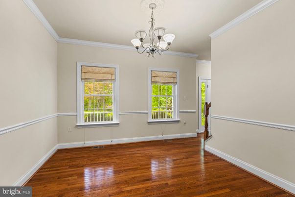 Chandelier, Empty room, Interior, Wood Texture Flooring