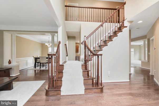Chandelier, Dining room, Interior, Recessed Lighting, Wood Texture Flooring