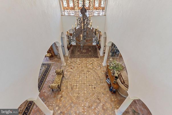 Chandelier, Interior