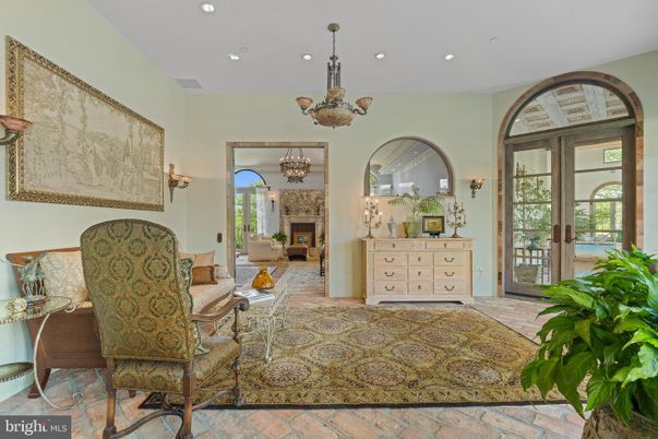 Chandelier, Fireplace, Interior, Pendant Lights, Recessed Lighting