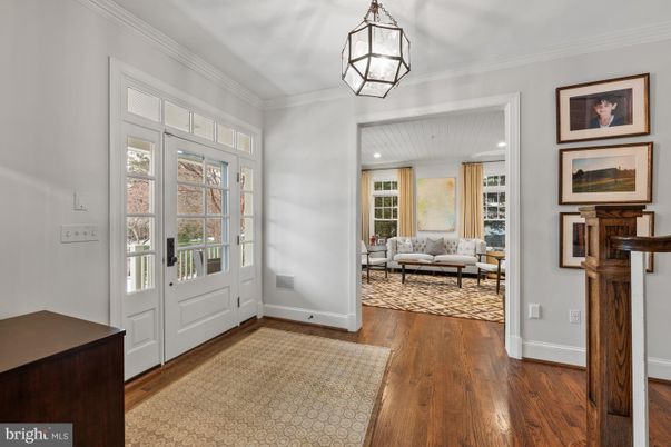 Interior, Living room, Pendant Lights, Recessed Lighting, Wood Texture Flooring