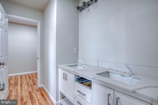 Bathroom, Dual Sink Vanities, Interior, Wood Texture Flooring