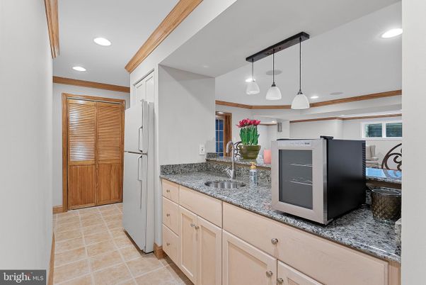 Interior, Kitchen, Pendant Lights, Recessed Lighting