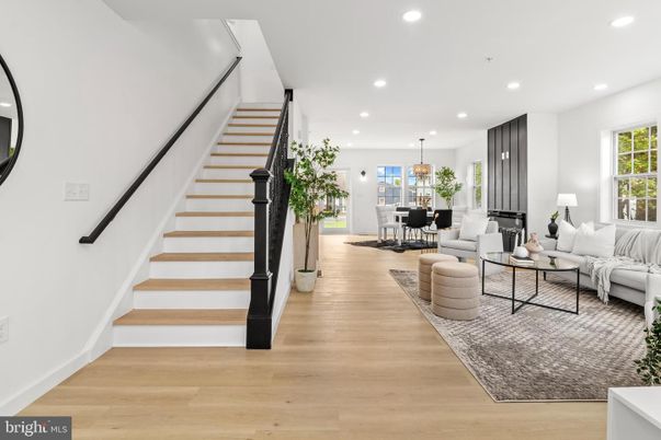Dining room, Interior, Living room, Pendant Lights, Recessed Lighting, Wood Texture Flooring