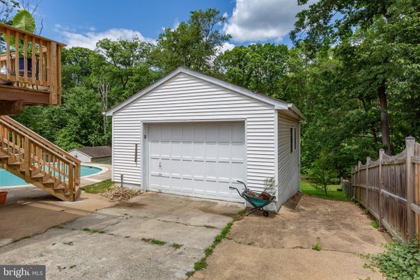 Backyard, Detached Garage, Exterior
