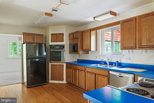 Interior, Kitchen, Stainless Steel Appliances, Wood Texture Flooring