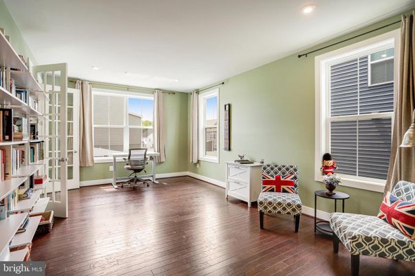 Home Office, Interior, Recessed Lighting, Wood Texture Flooring