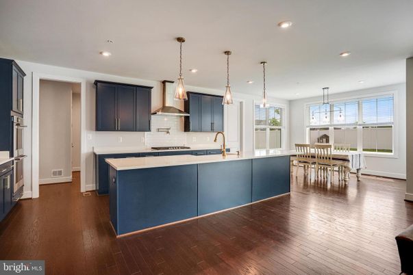 Dining room, Interior, Kitchen, Pendant Lights, Recessed Lighting, Wood Texture Flooring