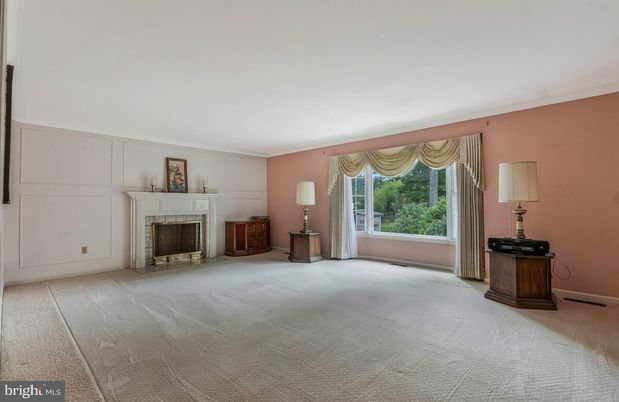 Empty room, Fireplace, Interior