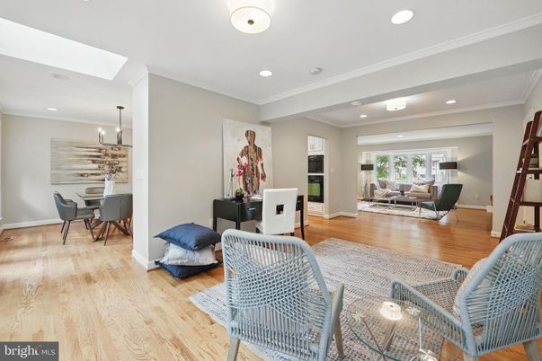 Dining room, Interior, Living room, Pendant Lights, Recessed Lighting, Wood Texture Flooring