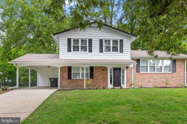 Exterior, Facade, Brick Facade, Split Level