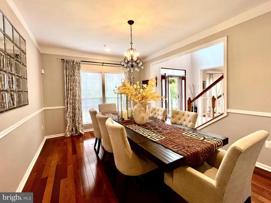 Chandelier, Dining room, Interior, Recessed Lighting, Wood Texture Flooring