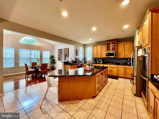Chandelier, Dining room, Interior, Kitchen, Recessed Lighting