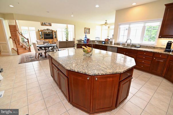 Dining room, Interior, Kitchen, Living room, Recessed Lighting