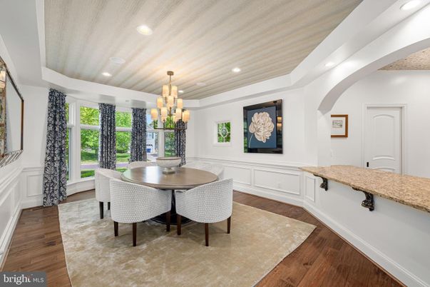 Chandelier, Dining room, Interior, Recessed Lighting, Wood Texture Flooring