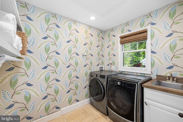 Interior, Recessed Lighting, Washer