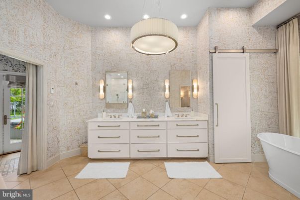 Bathroom, Dual Sink Vanities, Free Standing Baths, Interior, Recessed Lighting