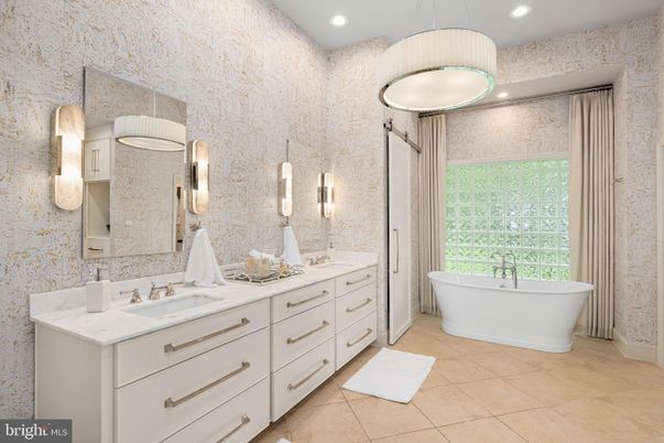 Bathroom, Dual Sink Vanities, Free Standing Baths, Interior, Recessed Lighting