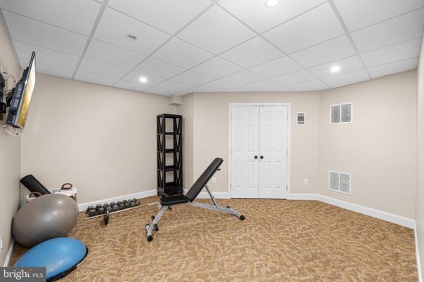 Fitness Equipment, Interior, Recessed Lighting