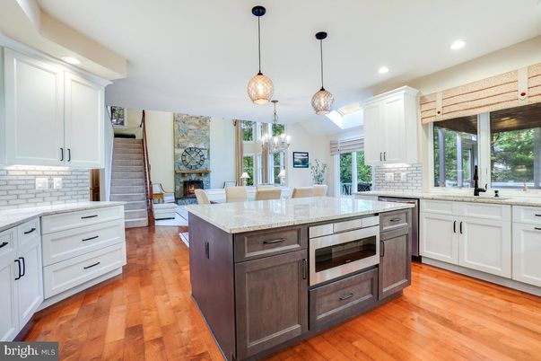 Interior, Kitchen, Pendant Lights, Recessed Lighting, Wood Texture Flooring