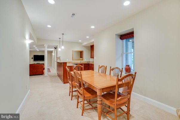 Dining room, Interior, Pendant Lights, Recessed Lighting