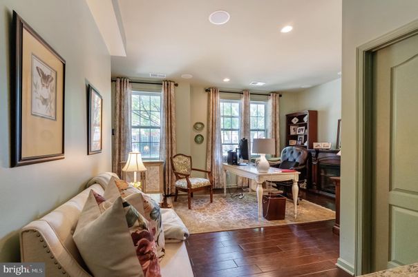 Home Office, Interior, Recessed Lighting, Wood Texture Flooring