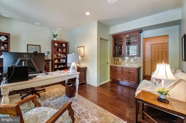 Home Office, Interior, Recessed Lighting, Wood Texture Flooring