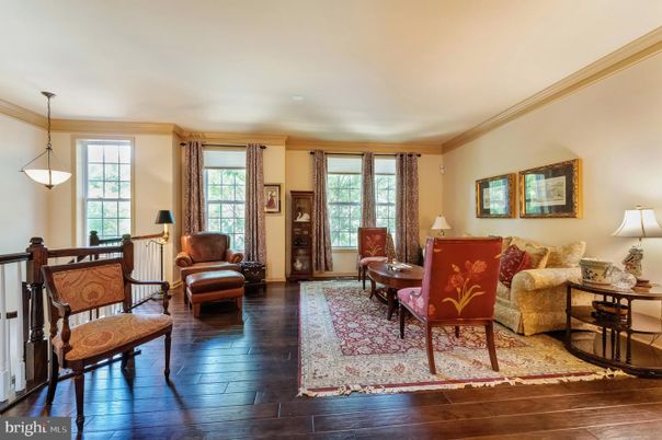 Interior, Living room, Pendant Lights, Wood Texture Flooring